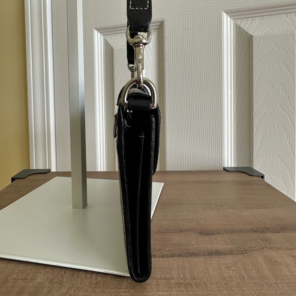 Dooney & Bourke Signature Mini Bag Or Wrislet Or … - image 4